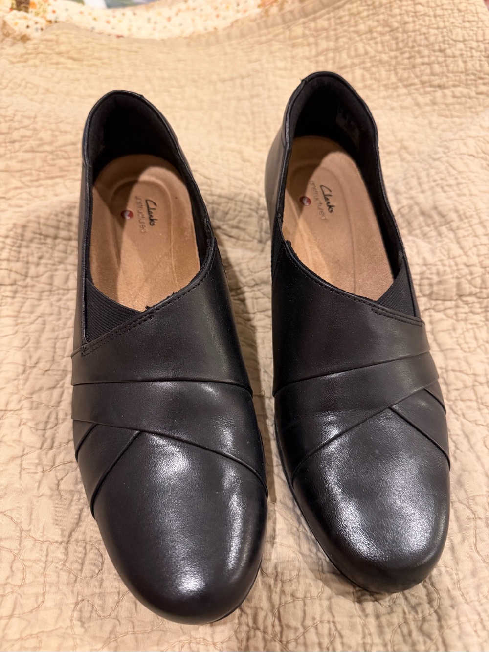 Clarks Black Leather Slip-On Flats with Crossband Detail